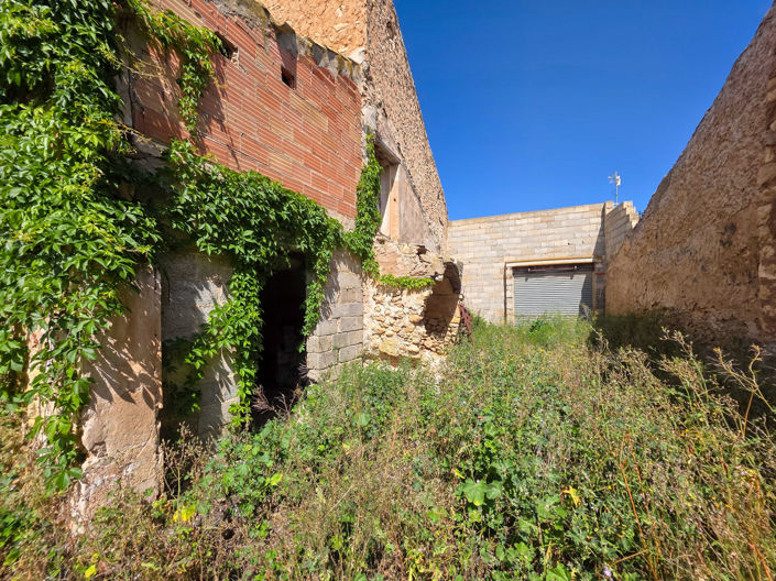 Image No.44-6 Bed Country House for sale