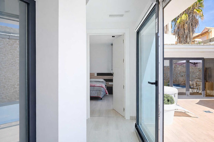 Image No.19-7 Bed Townhouse for sale