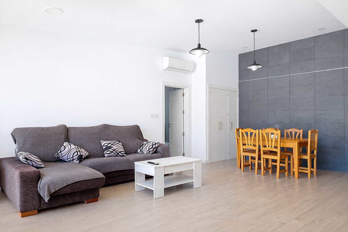 Image No.29-7 Bed Townhouse for sale