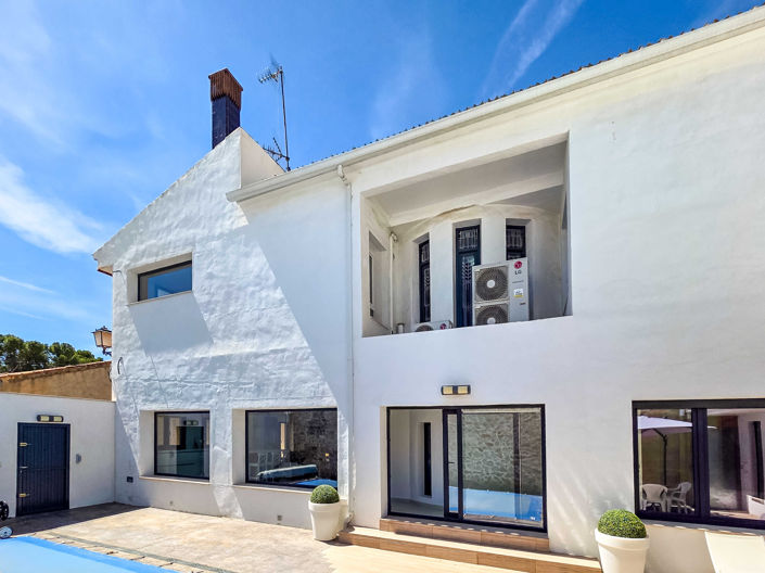 Image No.3-7 Bed Townhouse for sale
