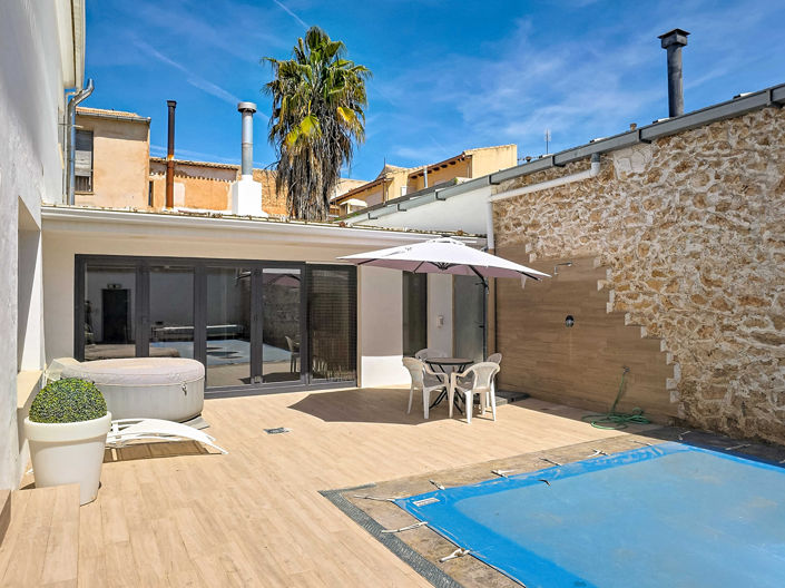 Image No.4-7 Bed Townhouse for sale