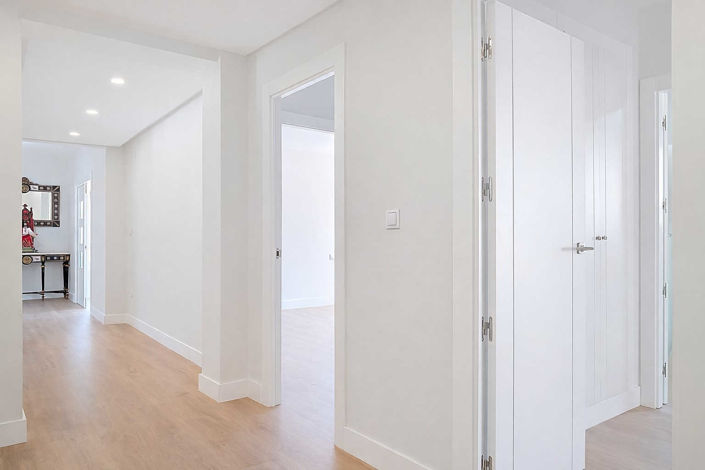 Image No.45-7 Bed Townhouse for sale