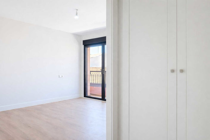 Image No.46-7 Bed Townhouse for sale