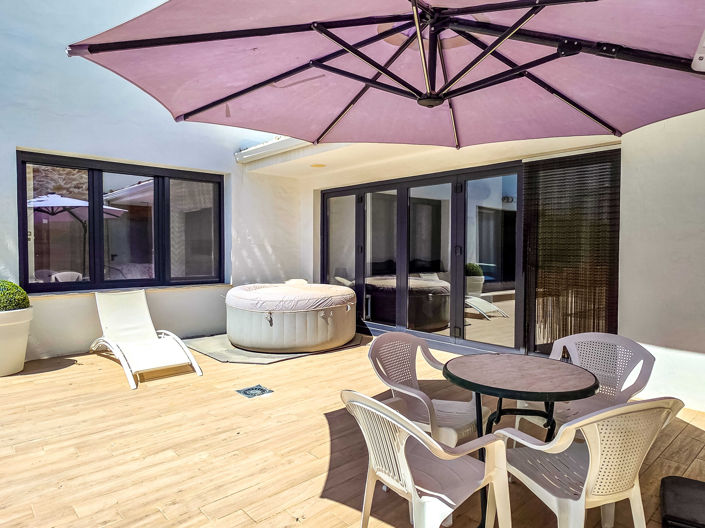 Image No.6-7 Bed Townhouse for sale
