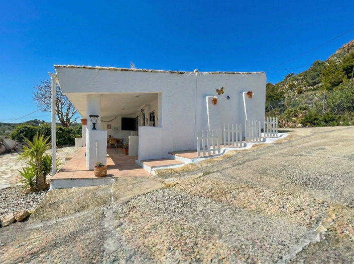 Image No.7-4 Bed Country House for sale