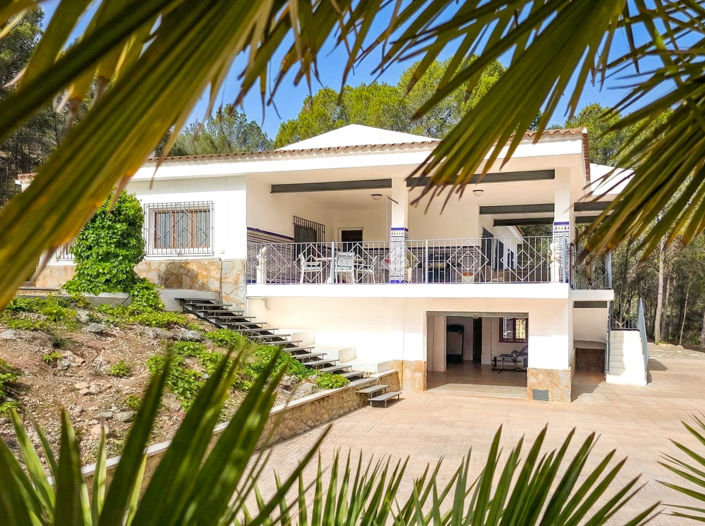 Image No.2-5 Bed Villa for sale