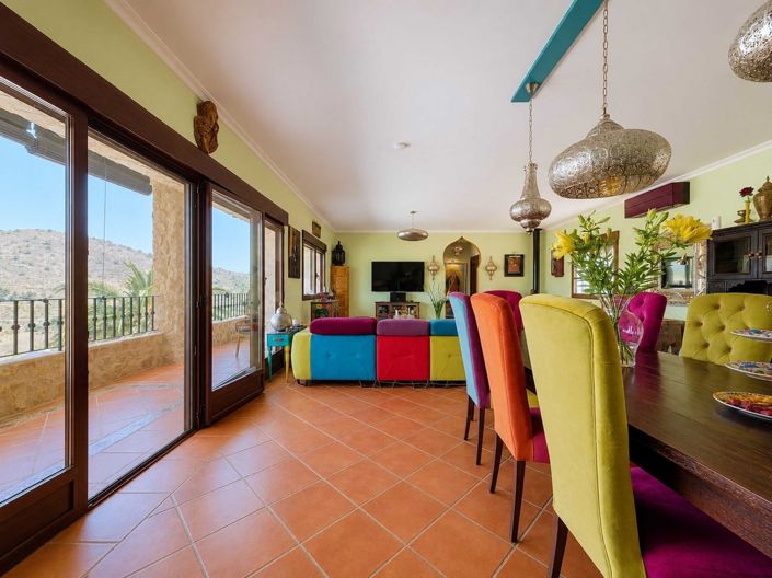 Image No.18-3 Bed Country House for sale