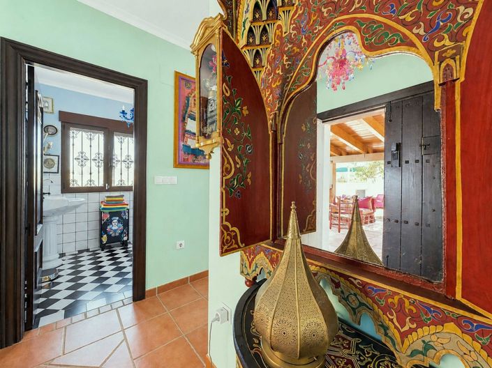 Image No.22-3 Bed Country House for sale