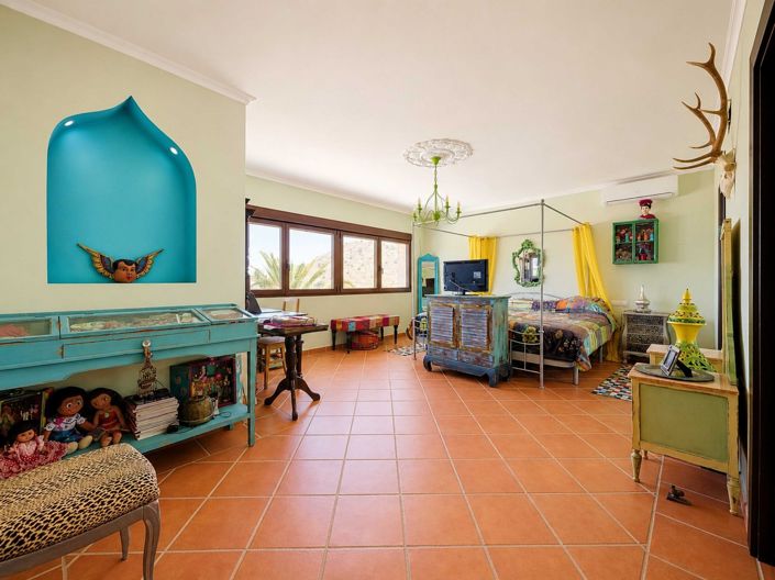 Image No.25-3 Bed Country House for sale