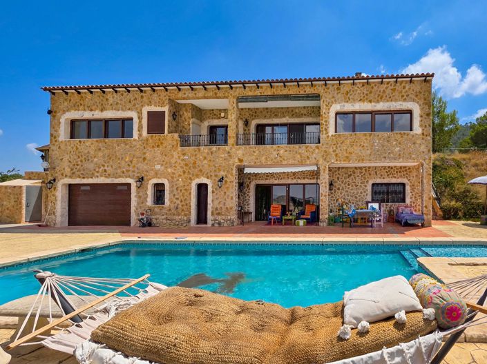 Image No.3-3 Bed Country House for sale