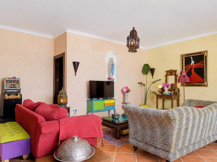 Image No.43-3 Bed Country House for sale