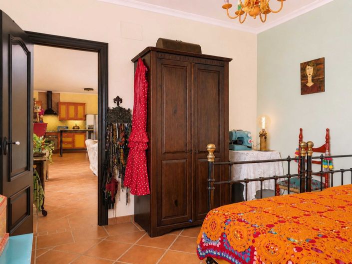Image No.46-3 Bed Country House for sale