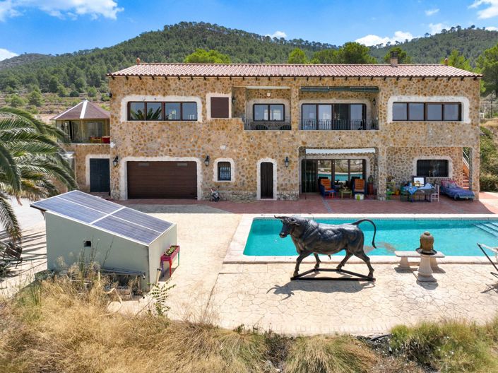 Image No.9-3 Bed Country House for sale