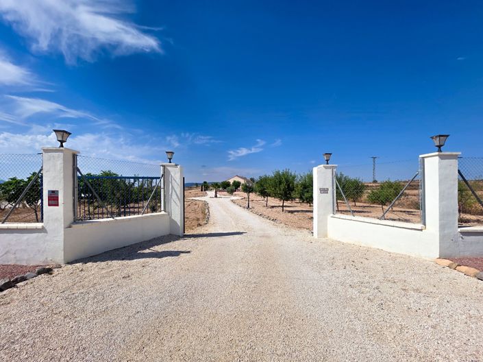 Image No.3-3 Bed Villa for sale