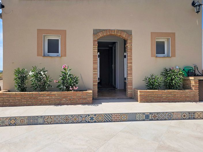 Image No.40-3 Bed Villa for sale