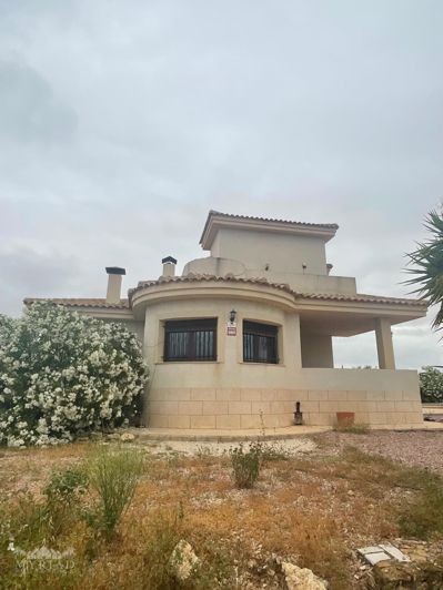 Image No.2-3 Bed Villa for sale