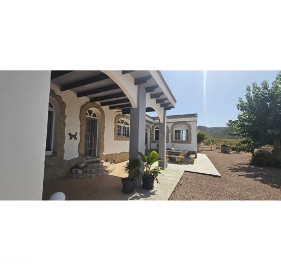Image No.26-4 Bed Country House for sale