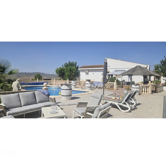 Image No.36-4 Bed Country House for sale