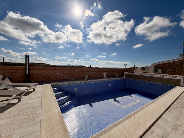 Image No.44-3 Bed Villa for sale