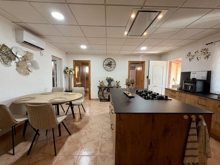 Image No.6-3 Bed Villa for sale