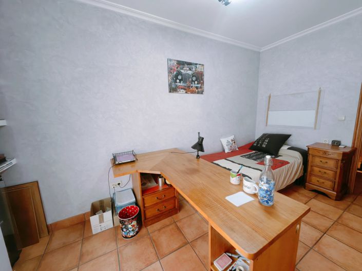 Image No.18-4 Bed Duplex for sale