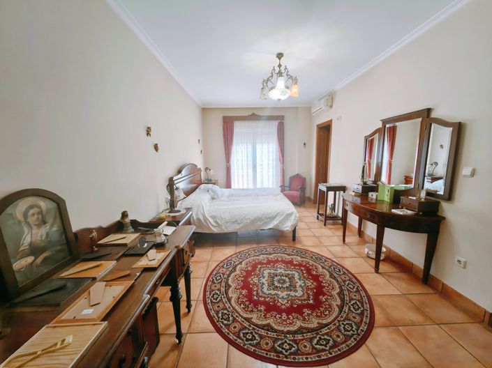 Image No.22-4 Bed Duplex for sale