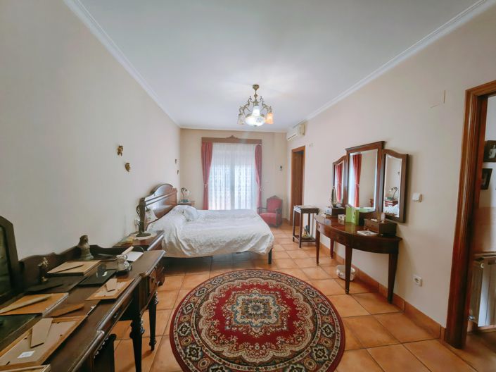 Image No.26-4 Bed Duplex for sale