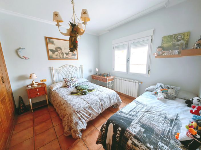 Image No.27-4 Bed Duplex for sale