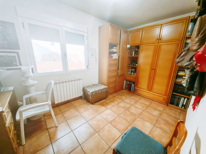 Image No.5-4 Bed Duplex for sale