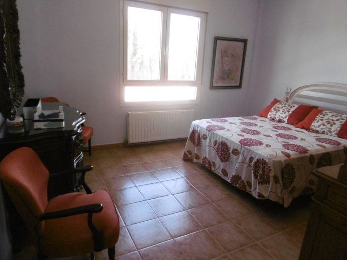 Image No.37-4 Bed Villa for sale