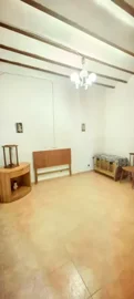 422748577