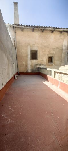 Image No.18-3 Bed Townhouse for sale