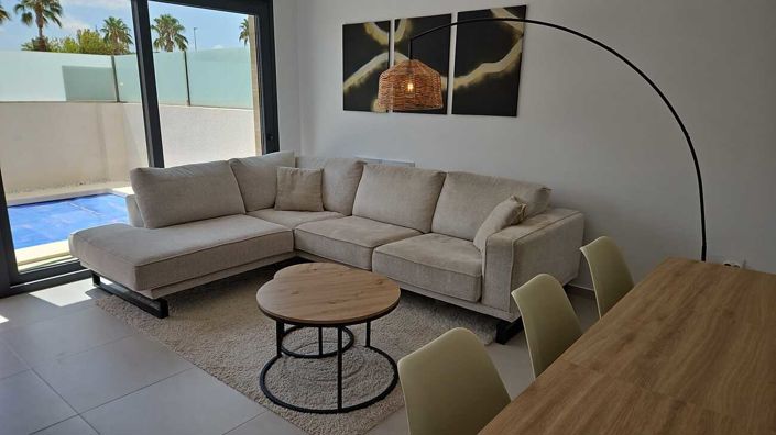 Image No.2-3 Bed House for sale
