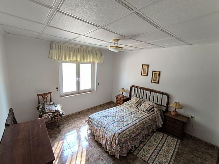 Image No.13-7 Bed Country House for sale
