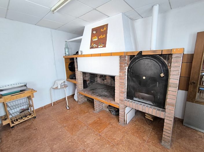 Image No.35-7 Bed Country House for sale