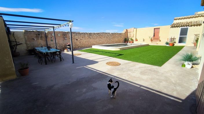 Image No.8-5 Bed Country House for sale