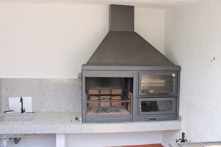 Image No.27-4 Bed Country Property for sale