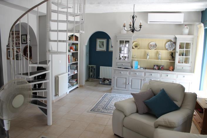 Image No.8-4 Bed Country Property for sale