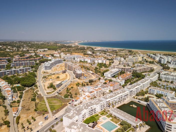Image No.22-3 Bed Apartment for sale