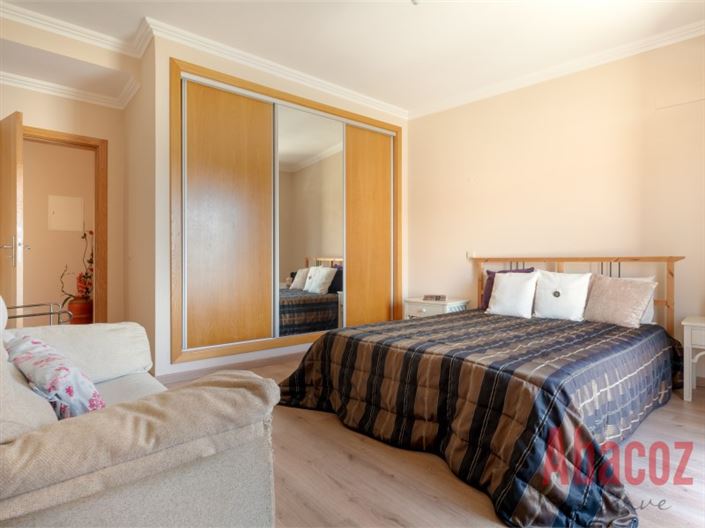 Image No.15-4 Bed Townhouse for sale