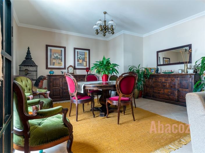 Image No.4-4 Bed Townhouse for sale