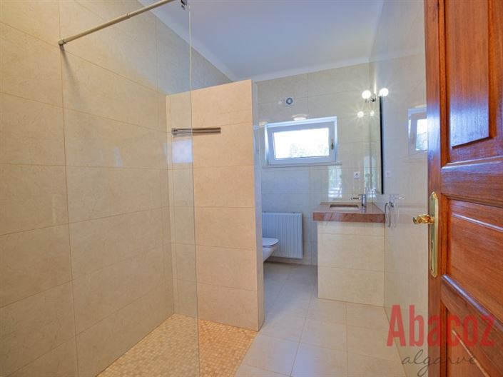 Image No.21-5 Bed Villa for sale