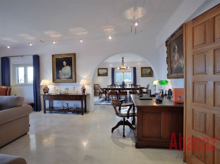 Image No.3-5 Bed Villa for sale