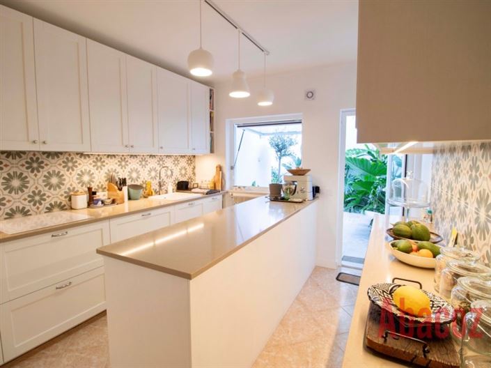 Image No.3-3 Bed Townhouse for sale