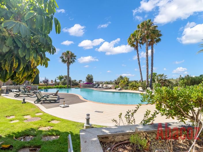 Image No.25-2 Bed Apartment for sale