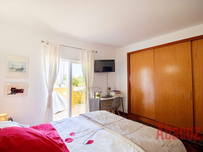 Image No.18-2 Bed Apartment for sale