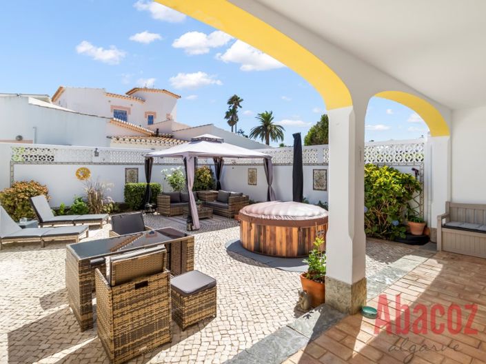 Image No.23-3 Bed House for sale