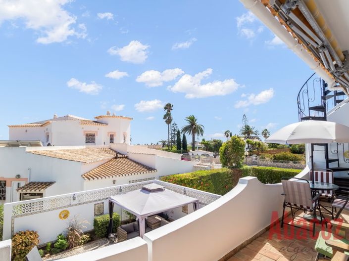 Image No.9-3 Bed House for sale