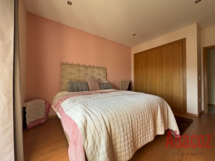 Image No.15-3 Bed Villa for sale