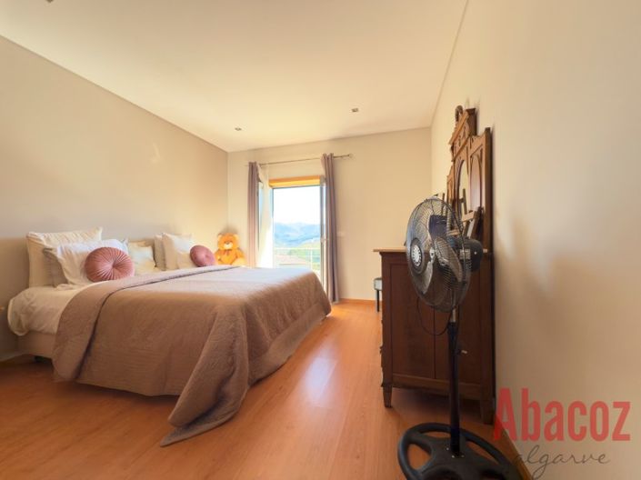 Image No.18-3 Bed Villa for sale